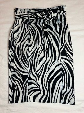 Vintage Forever 21 Black & White Zebra Print Skirt w/ Belt